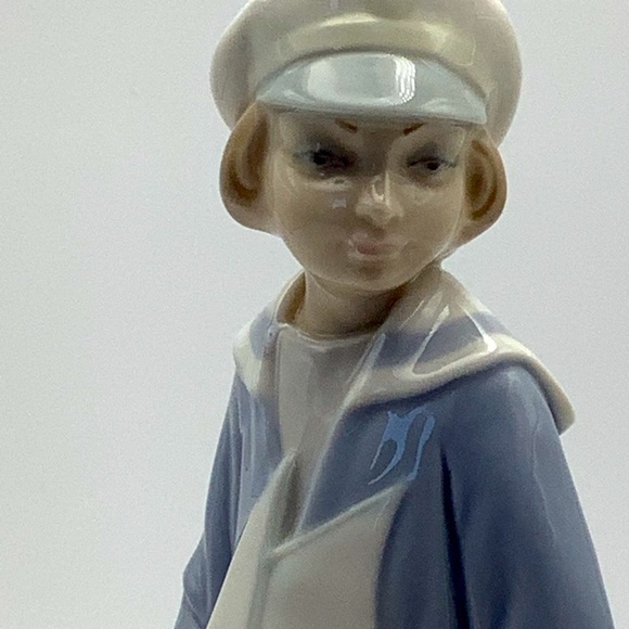 Vintage Llardo Spain Porcelain Sailor Boy Figurine - Picture 4 of 15